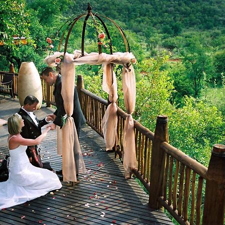 Etali Safari Lodge 马迪克韦狩猎保护区 外观 照片